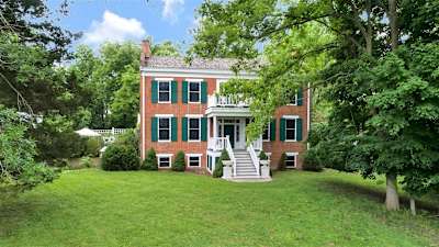 813 S 4th St - Clarksville, MO