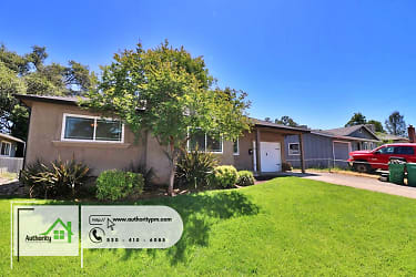 1411 Jeffries Ave - Anderson, CA
