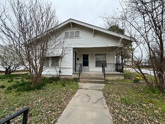 402 D St NW - Ardmore, OK