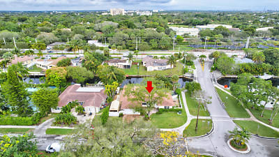 701 W Royal Palm Rd - Boca Raton, FL