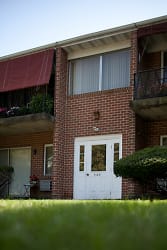 Carsonia Manor Apartments - Reading, PA