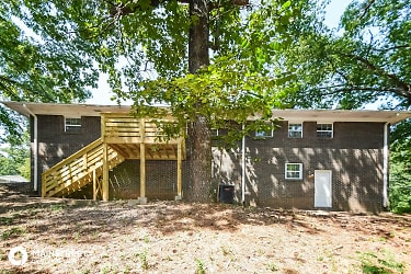 2825 2Nd St Nw - Center Point, AL
