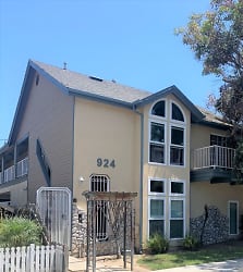 924 Euclid Ave unit 101 201 202 - Long Beach, CA