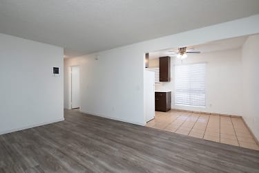 1091 Calla Ave - Unit J J - undefined, undefined