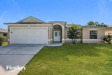 10121 Briar Circle - Hudson, FL
