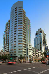 Strata Apartments - San Diego, CA