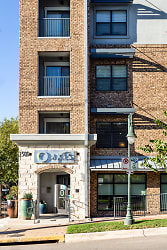 Axis West Campus Apartments - Austin, TX