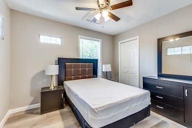 Room For Rent - Forest Hill, TX