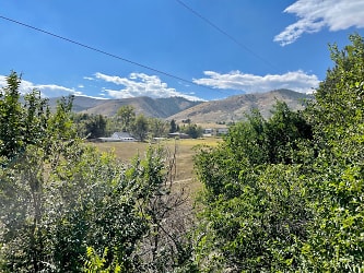 18206 W 3rd Ave - Golden, CO