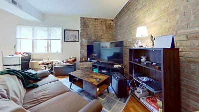 2632 N Mildred Ave unit 3 - Chicago, IL