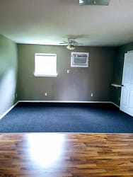 1976 Quality Blvd unit 8 - undefined, undefined