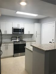 9150 NW 38th Dr #104 - Coral Springs, FL