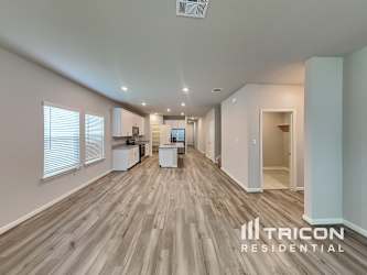 5915 Noah Place - Saint Hedwig, TX