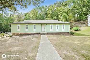 305 26Th Ct Nw - Center Point, AL