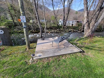3962 Soco Rd - Maggie Valley, NC