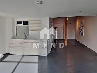 373 4Th St Apt 3C - undefined, undefined