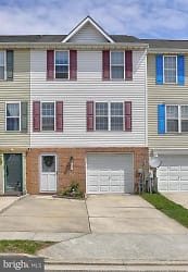 7831 Rolling View Ave - Nottingham, MD