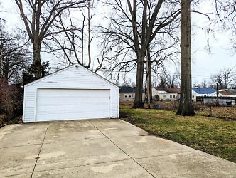 3982 Palm Ave - Lorain, OH