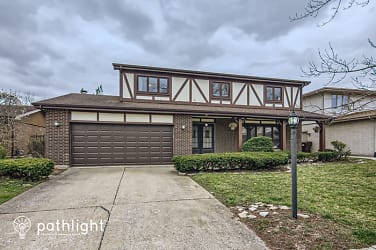 6613 157th St - Oak Forest, IL