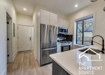 1359 N Rockwell St unit 1 - Chicago, IL