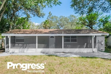 1008 Grantwood Ave - Clearwater, FL