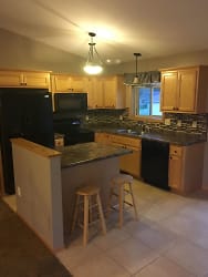 3870 McIntosh Dr NW - Rochester, MN