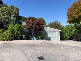 1744 Foster Ct - Santa Cruz, CA
