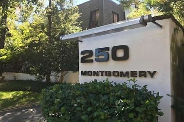 250 Montgomery Ave - Wynnewood, PA