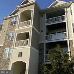 512 Sunset View Terrace SE #302 - undefined, undefined