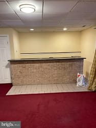 18276 Rolling Meadow Way Apartments - Olney, MD
