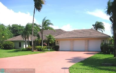 9795 NW 45th St - Coral Springs, FL