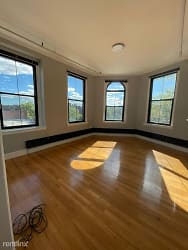 3 Central Square unit 303 - Keene, NH