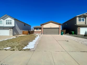 4342 Witches Hollow Ln - Colorado Springs, CO