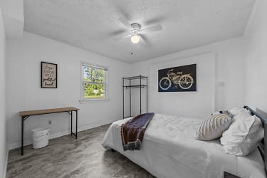 Room For Rent - Henrico, VA