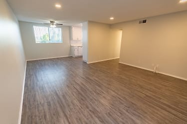 6643 Haskell Ave unit 209 - Los Angeles, CA