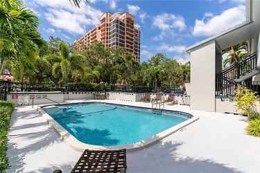 21 Edgewater Dr #204 - Coral Gables, FL