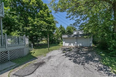 3231 Sycamore Rd - Cleveland Heights, OH