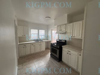 1283 Queen Anne Pl - Los Angeles, CA