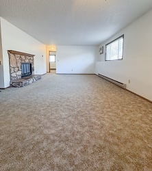 1445 Sugarview Dr - Sheridan, WY