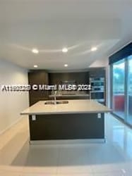 7875 NW 107th Ave #212 - Doral, FL