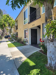 5820 Rose Ave unit 4 - Long Beach, CA