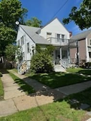 6 Lawn Ave #2 - Quincy, MA