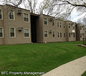 405 N Davis St - Anamosa, IA