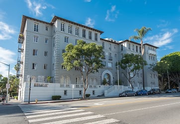 1201 N Crescent Heights Blvd unit 203 - West Hollywood, CA