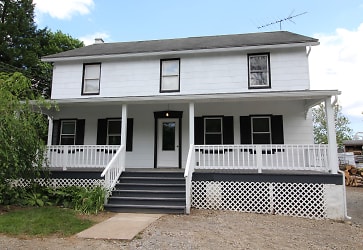 24 Green Tree Rd - Quarryville, PA