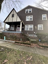 3996 Orchard Rd unit 1 - Cleveland Heights, OH