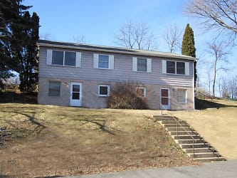 2171 Mountainview Ave - State College, PA