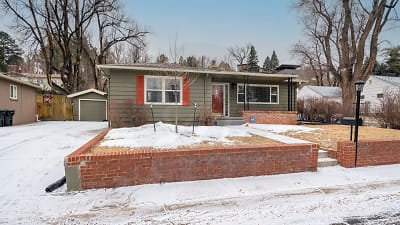 110 Trout Ave - Colorado Springs, CO