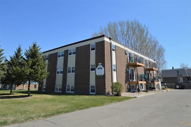 Evergreen Apartments - East Grand Forks, MN