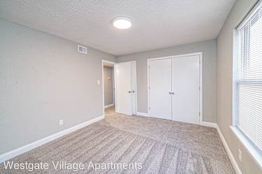 Westgate Village Apartments - Topeka, KS